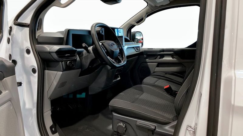 Ford Custom bild 15