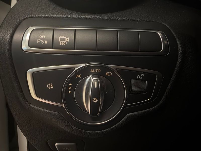 Mercedes GLC220 bild 18