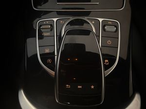 Mercedes GLC220 bild 16