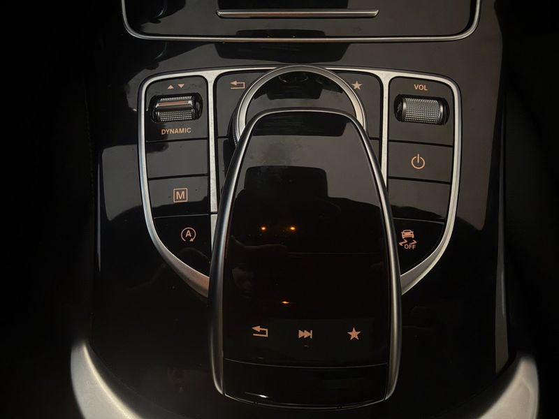 Mercedes GLC220 bild 16