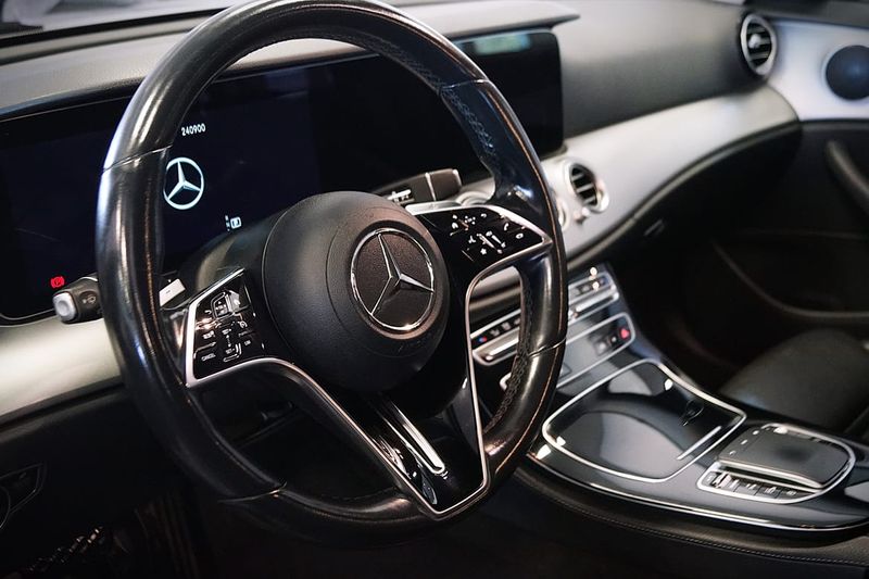 Mercedes E220 bild 10