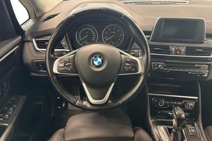 BMW 218 bild 15