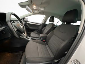 Skoda Octavia bild 9