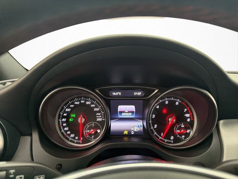 Mercedes CLA250 bild 16