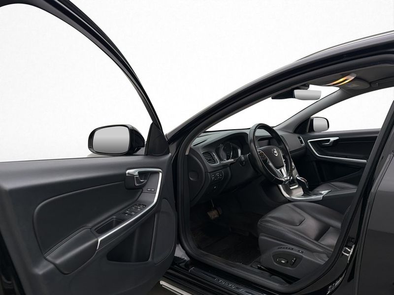 Volvo V60 bild 8