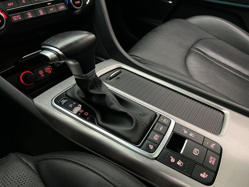 Kia Optima bild 26