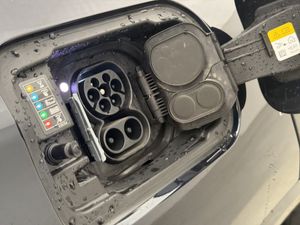 BMW iX3 bild 32