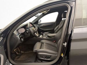 BMW 530 bild 9