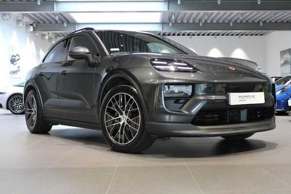 Porsche Macan Electric - 2025