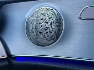 Mercedes E300 bild 18