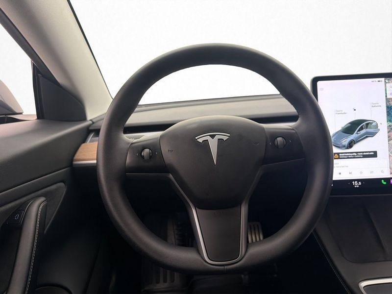 Tesla Model 3 bild 14