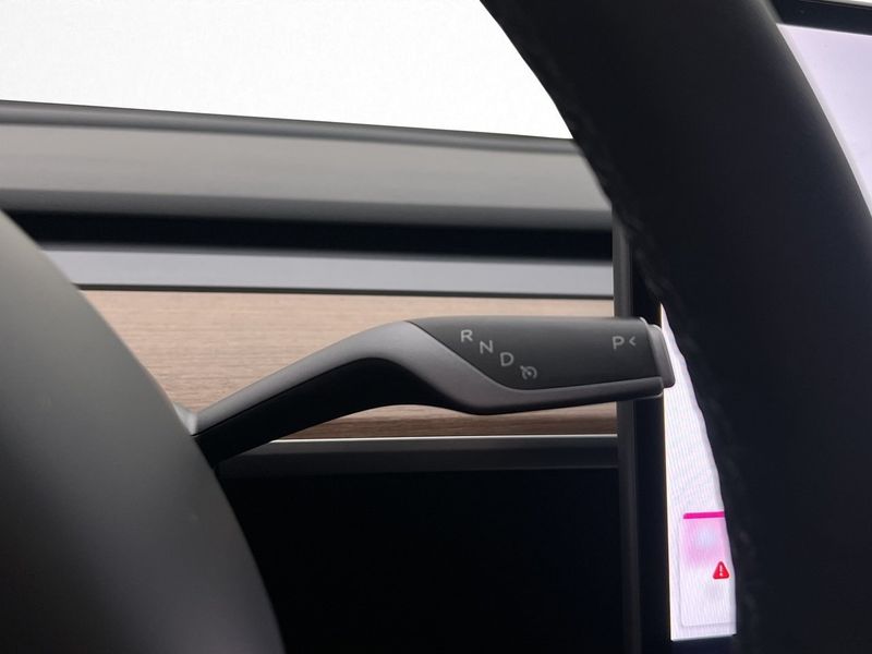Tesla Model 3 bild 30