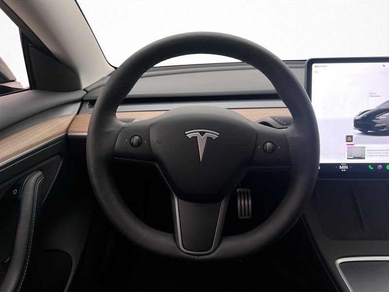 Tesla Model 3 bild 14