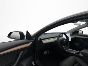 Tesla Model 3 bild 10