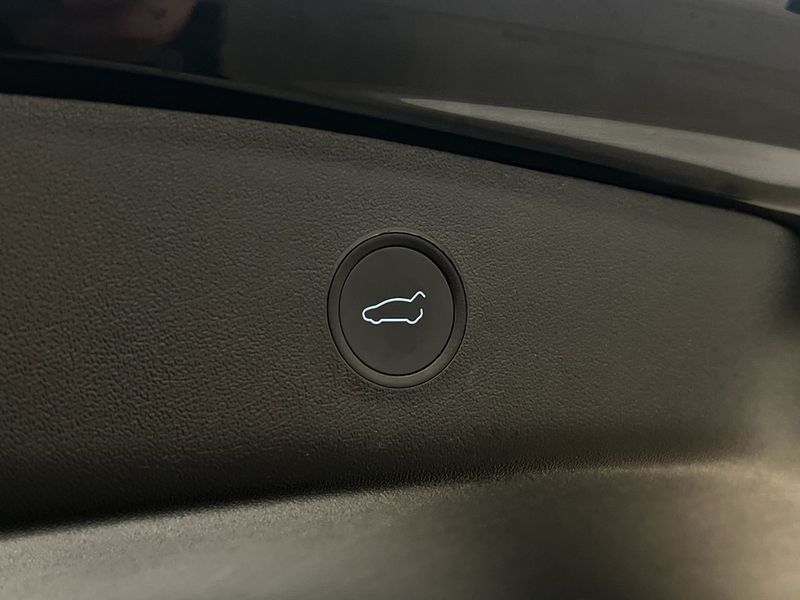 Tesla Model 3 bild 28