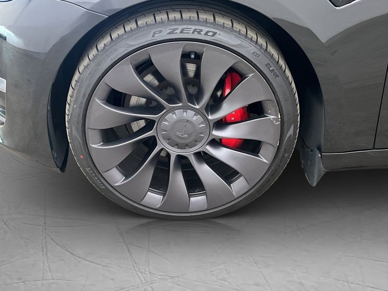 Tesla Model 3 bild 31
