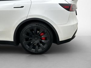 Tesla Model Y bild 30
