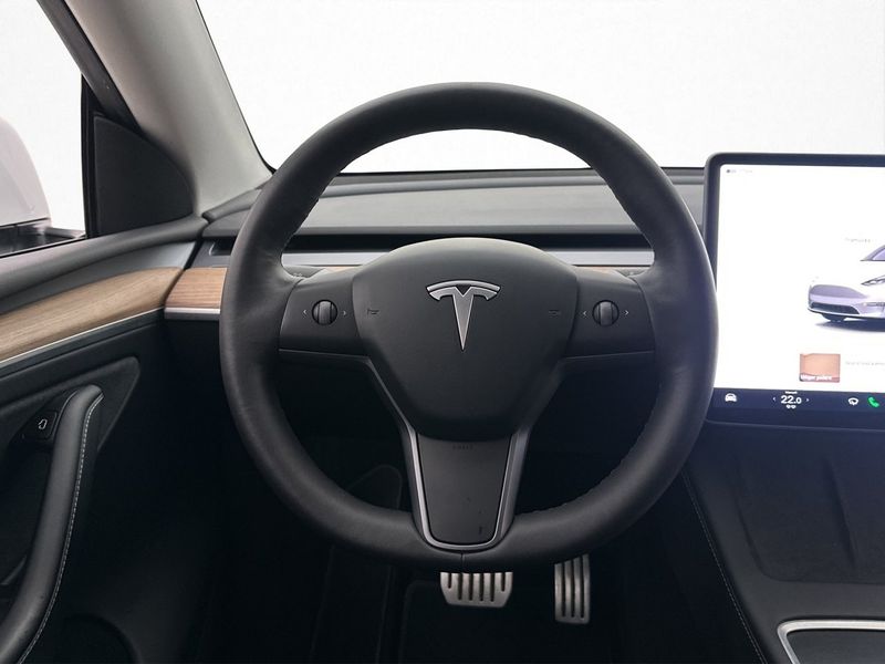 Tesla Model Y bild 14