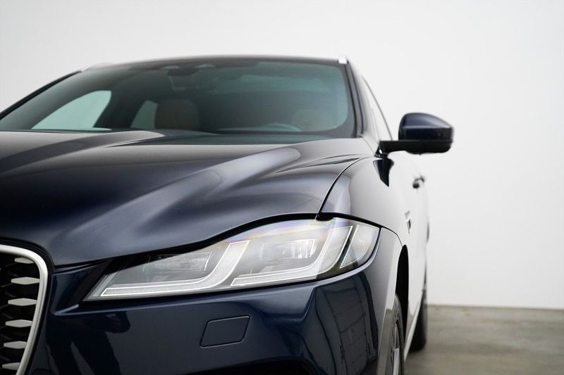 Jaguar F-Pace bild 23