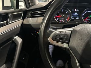 Volkswagen Passat bild 20