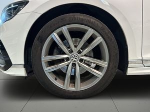 Volkswagen Passat bild 14