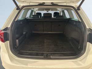 Volkswagen Passat bild 12