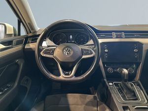 Volkswagen Passat bild 9