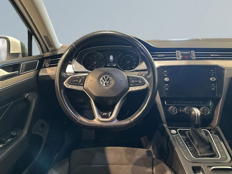 Volkswagen Passat bild 9