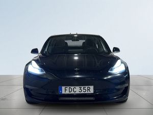 Tesla Model 3 bild 2