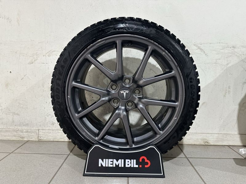 Tesla Model 3 bild 18