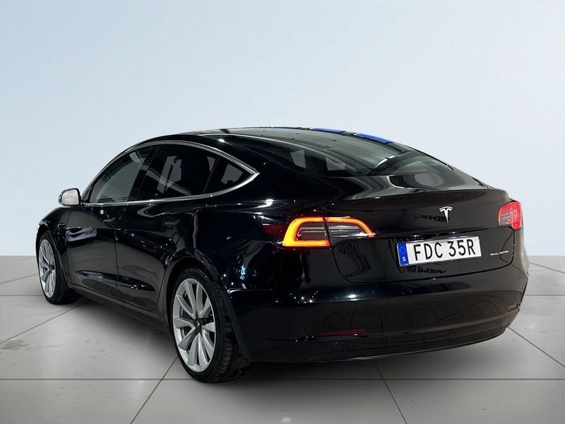 Tesla Model 3 bild 5