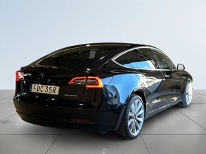 Tesla Model 3 bild 6