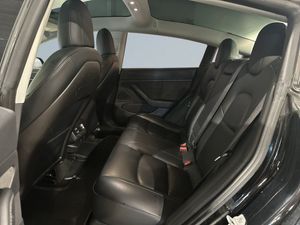 Tesla Model 3 bild 13