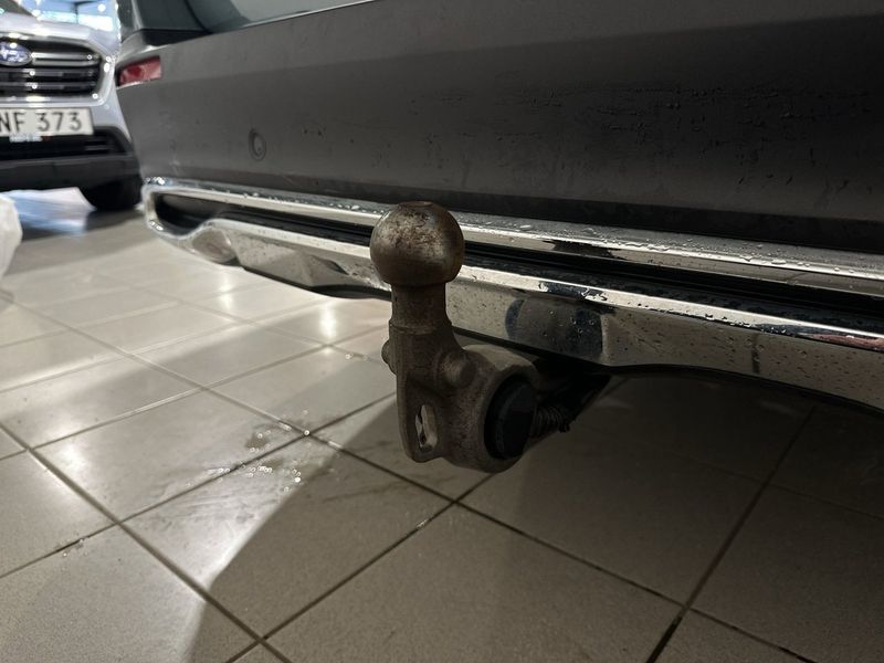 Mercedes E300 bild 18