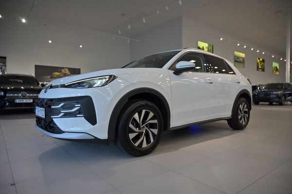 Volkswagen T-Roc 1.5 eTSI 150 hk *KAMPANJPRIS t.o.m 30/9* - 2027