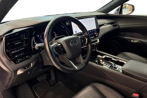 Lexus RX bild 9
