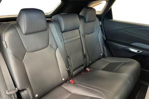 Lexus RX bild 8