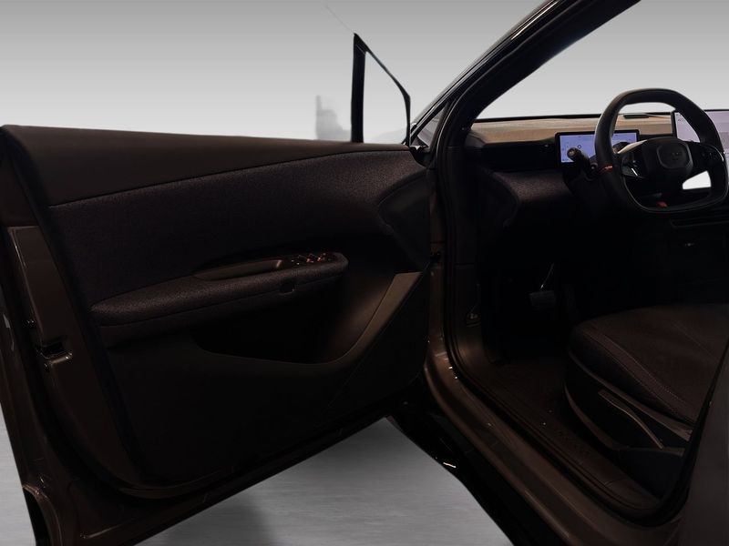 Lynk & Co 02 bild 9