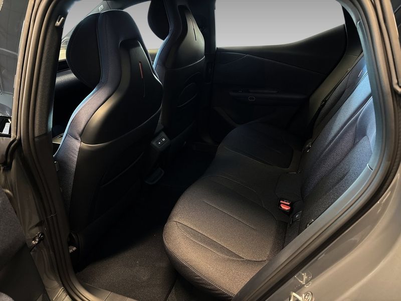 Lynk & Co 02 bild 14