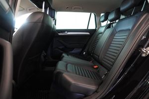Volkswagen Passat bild 6