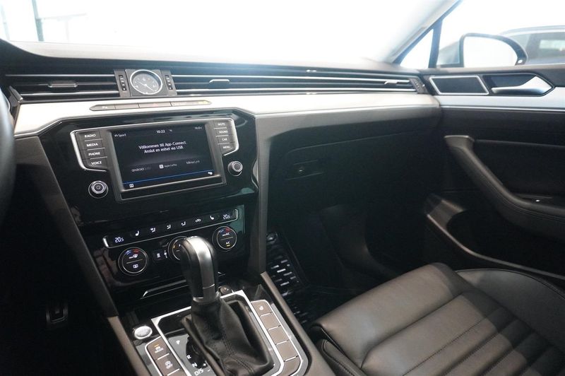 Volkswagen Passat bild 8