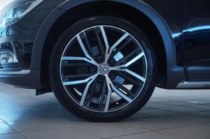 Volkswagen Passat bild 14
