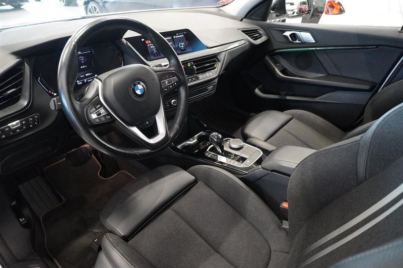 BMW 118 bild 2