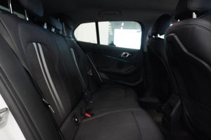 BMW 118 bild 13