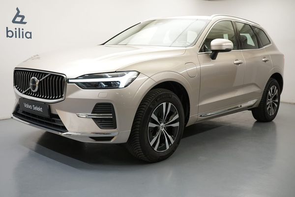 Volvo XC60 Recharge T6 Core Edition, Taklucka, Dragkrok, Baklucka elmanövrerad - 2023
