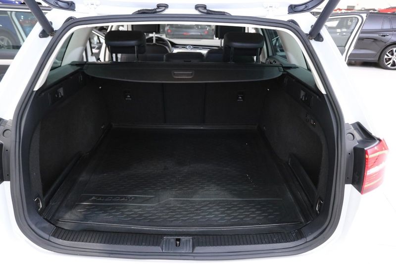 Volkswagen Passat bild 17