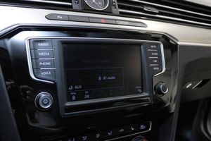 Volkswagen Passat bild 24