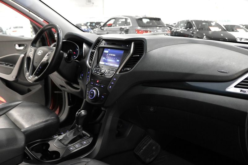 Hyundai Grand Santa Fe bild 13