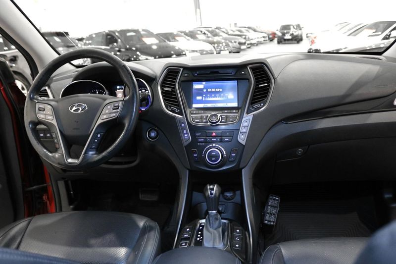 Hyundai Grand Santa Fe bild 15