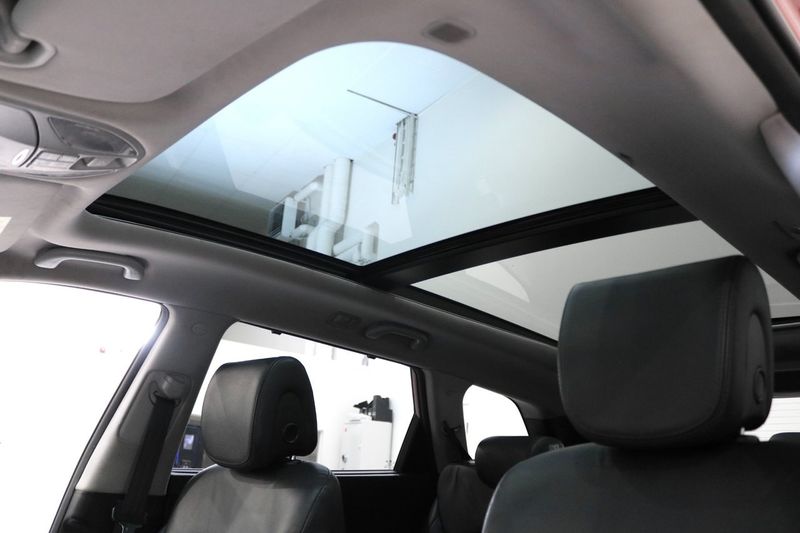 Hyundai Grand Santa Fe bild 17
